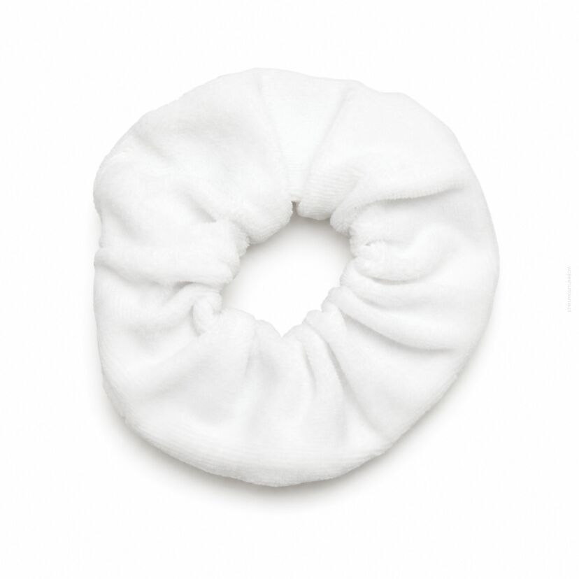 GUMKA DO WŁOSÓW WELUR SCRUNCHIE BIAŁA PRODUKT POLSKI (0103-BA SAH)