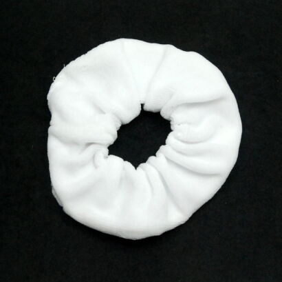 GUMKA DO WŁOSÓW WELUR SCRUNCHIE BIAŁA PRODUKT POLSKI 0103-20