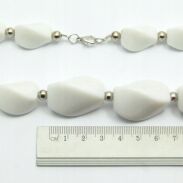 KORALE DAMSKIE ROZPINANE STOPNIOWANE BIAŁE                                 0624-44 - 3