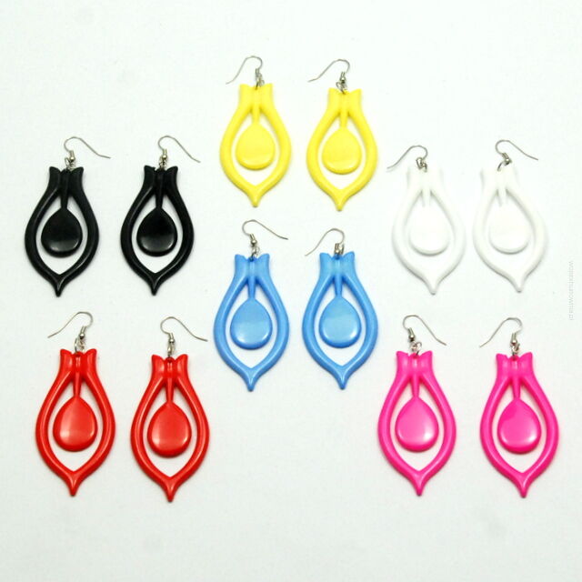 KOLCZYKI PLASTIKOWE KOLOROWE (6 PAR)                                                      0605-560