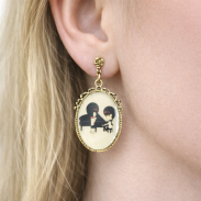 KOLCZYKI WISZĄCE MEDALIKI VINTAGE POSTACIE GRAJĄCE NA FORTEPIANIE 0615-77 - 2