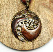 WISIOREK / NASZYJNIK 