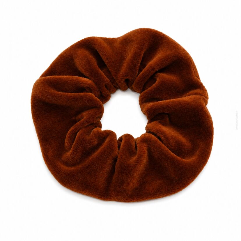 GUMKA DO WŁOSÓW WELUR SCRUNCHIE BRĄZOWA PRODUKT POLSKI (0103-B SAH)