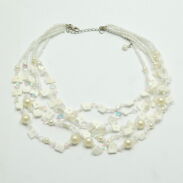 WISIOREK / NASZYJNIK Z KORALIKAMI Z MASY PERŁOWEJ                                                     0643-530 - 3