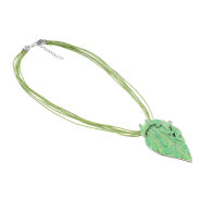 WISIOREK/ NASZYJNIK Z KOLOROWĄ ZAWIESZKĄ                                                                      0612-1018 - 2