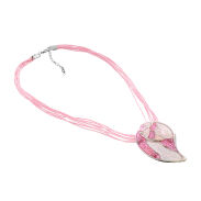 WISIOREK/ NASZYJNIK Z KOLOROWĄ ZAWIESZKĄ                                                                      0612-1002 - 2