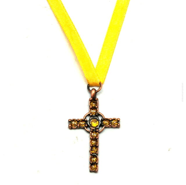 WISIOREK Z METALOWYM KRZYŻYKIEM                                                                                              0615-503