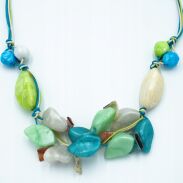 WISIOREK/ KORALE WIELOKOLOROWE NA SZNURECZKACH                                                                0612-1051 - 2