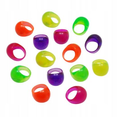 PIERŚCIONKI DZIECIĘCE PLASTIKOWE 15 SZTUK                                                      (0638=60 AS)