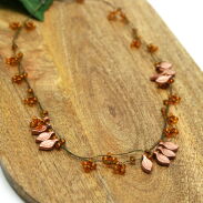 WISIOR / NASZYJNIK NA ŁAŃCUSZKACH BRĄZOWY                                            (7W287 SAM 4) - 2