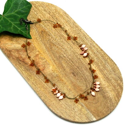 WISIOR / NASZYJNIK NA ŁAŃCUSZKACH BRĄZOWY                                            (7W287 SAM 4)