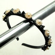 OPASKA- OZDOBNE KWIATKI  Z PEREŁKAMI                                                       0137-502 - 2