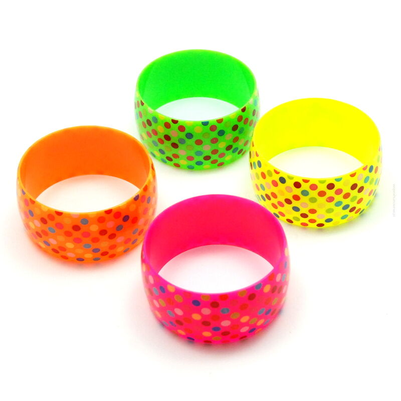 BRANSOLETKI PLASTIKOWE KOLOROWE SZEROKIE 4 SZTUKI                                                                       (0944 SAM)